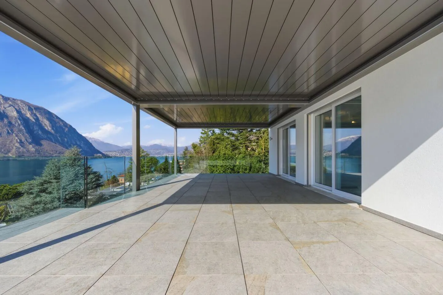 Ceresio Residence 52: penthouse with large panoramic terrace - Photo 6 of 14