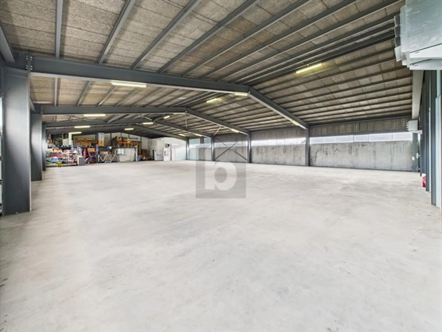 "PRACTICAL AND EASILY ACCESSIBLE" - Photo 2 of 5