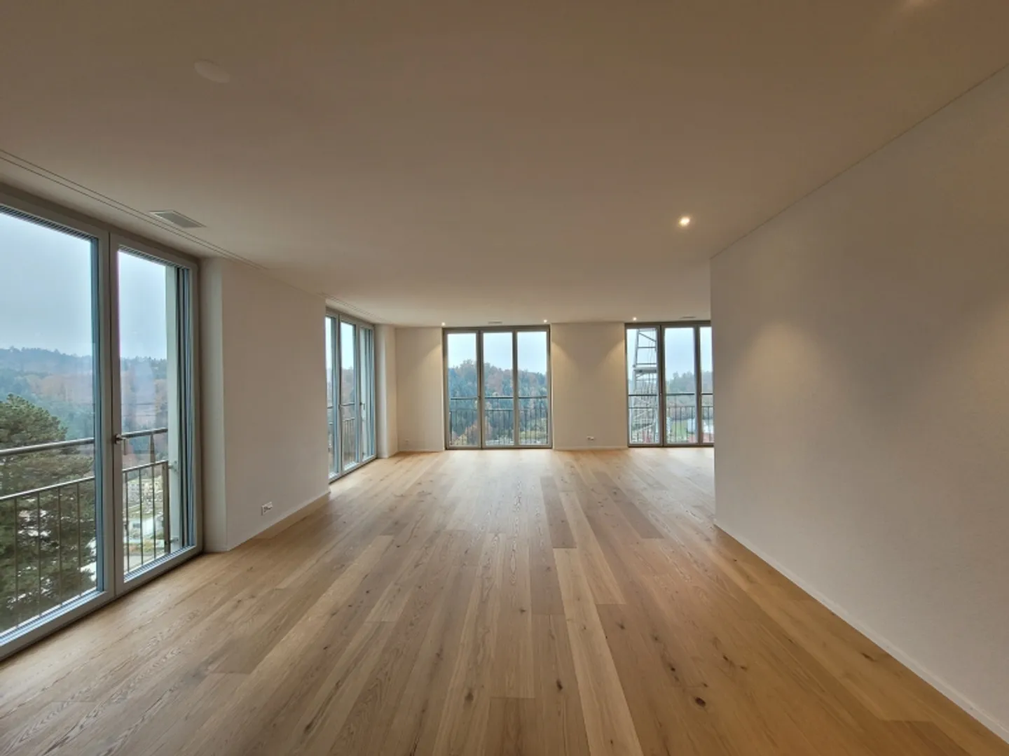 Living enjoyment at the highest level - 3.5-room apartment with fantastic lake and mountain views - Photo 3 of 9