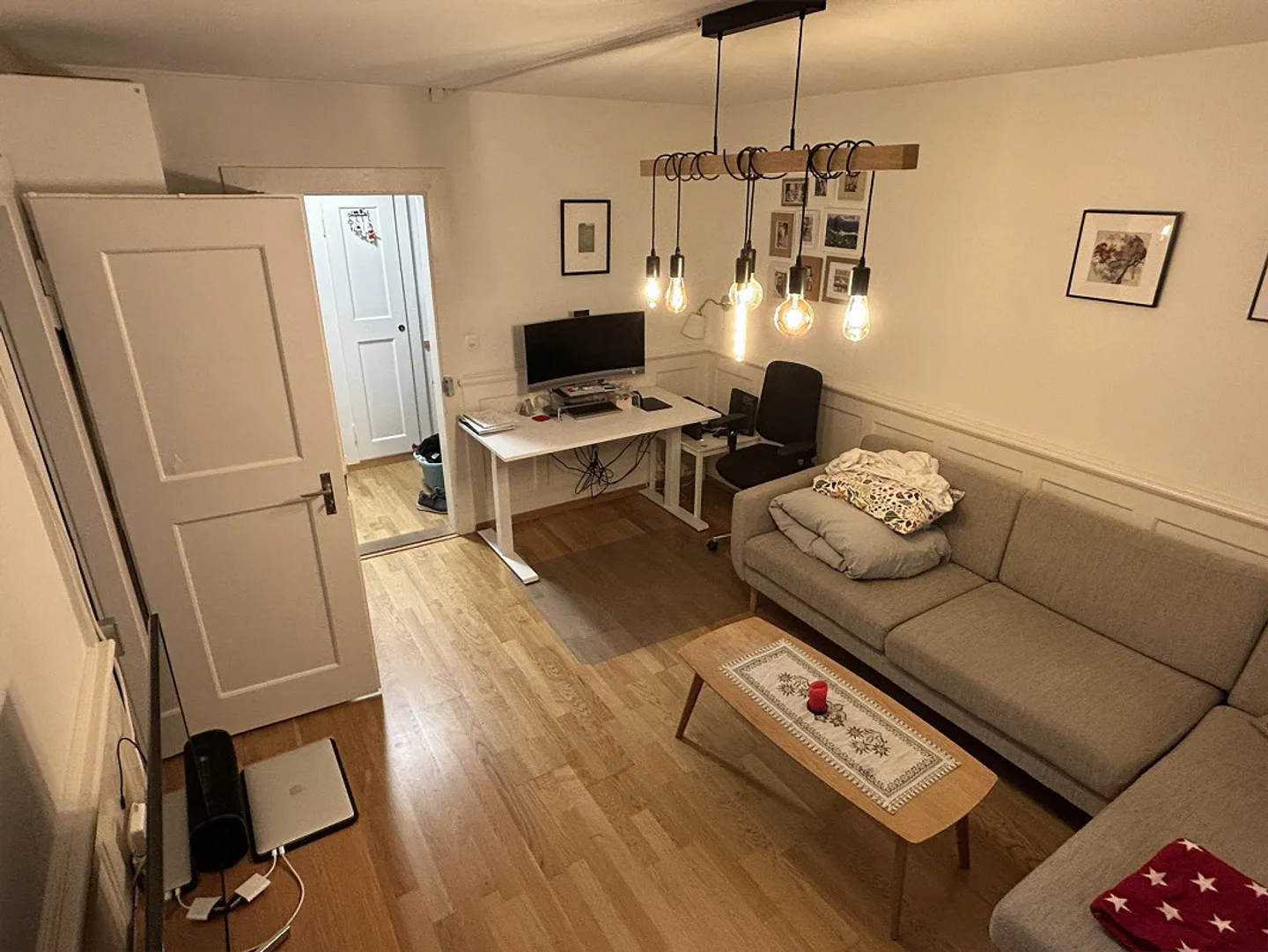 Furnished 3.5-room apartment - Photo 2 of 7