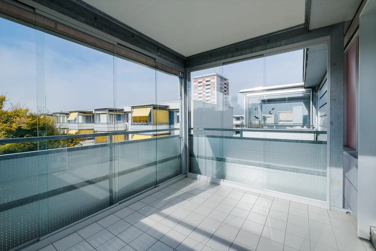 Apartment for rent - Photo 2 of 10