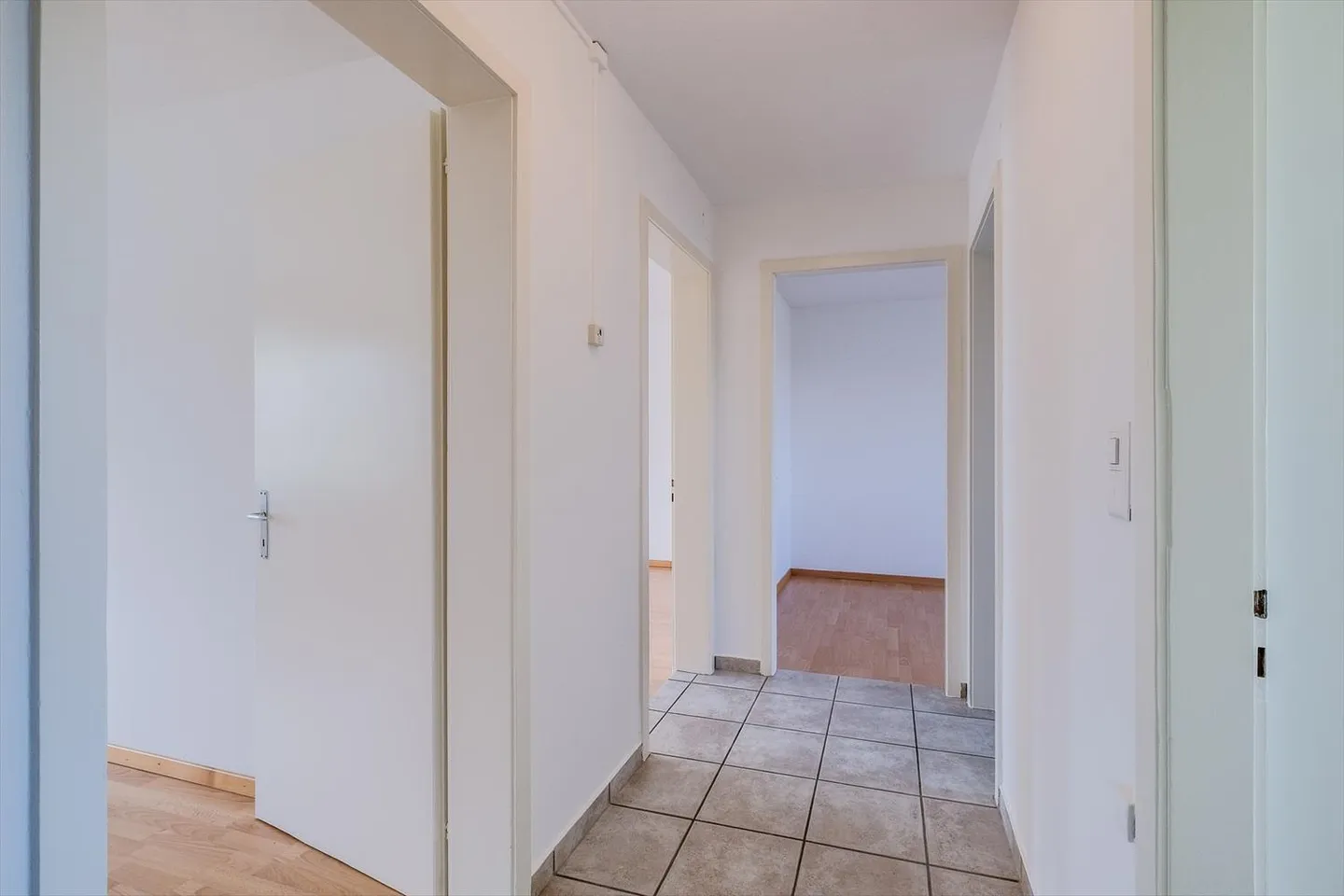 Apartment for rent - Photo 7 of 10