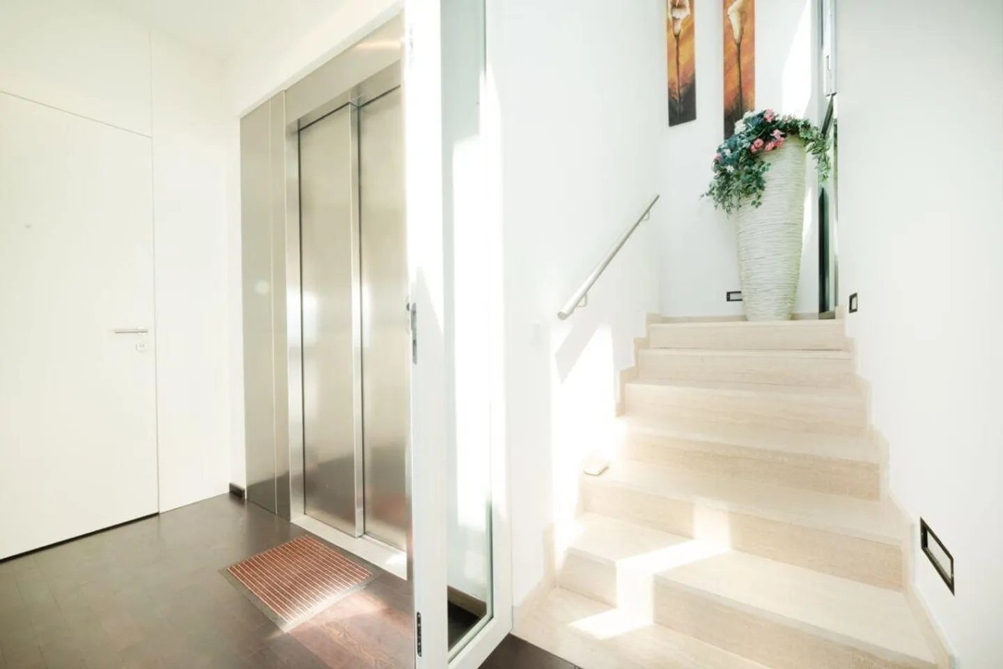 Luxuriöses Penthouse in Castagnola mit großer Terrasse und Seeblick - Foto 16 von 16