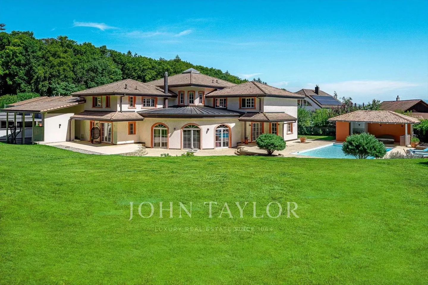 Propriété exceptionnelle - Photo 1 sur 13