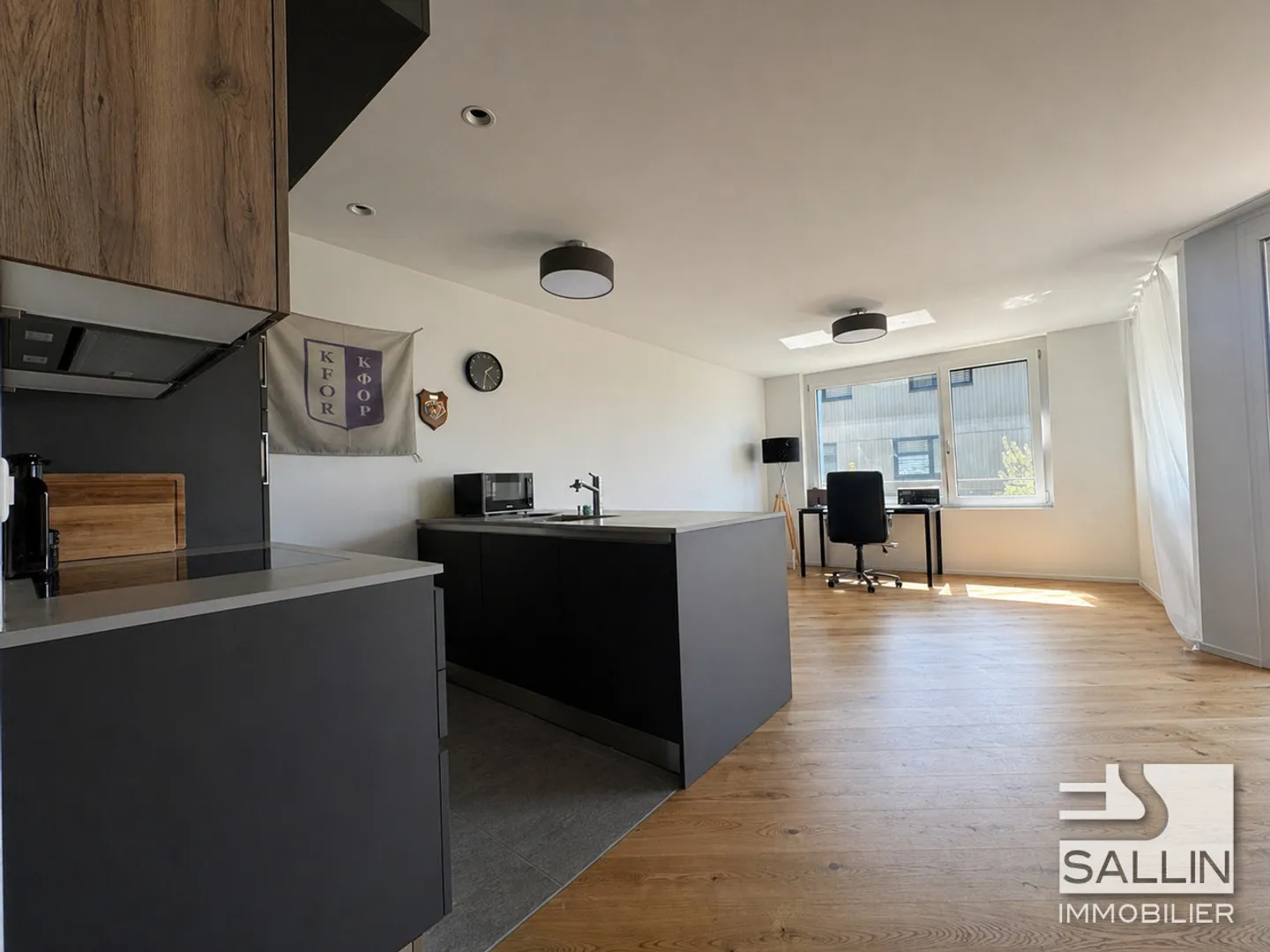 Charming Apartment in Matran - Photo 3 of 6