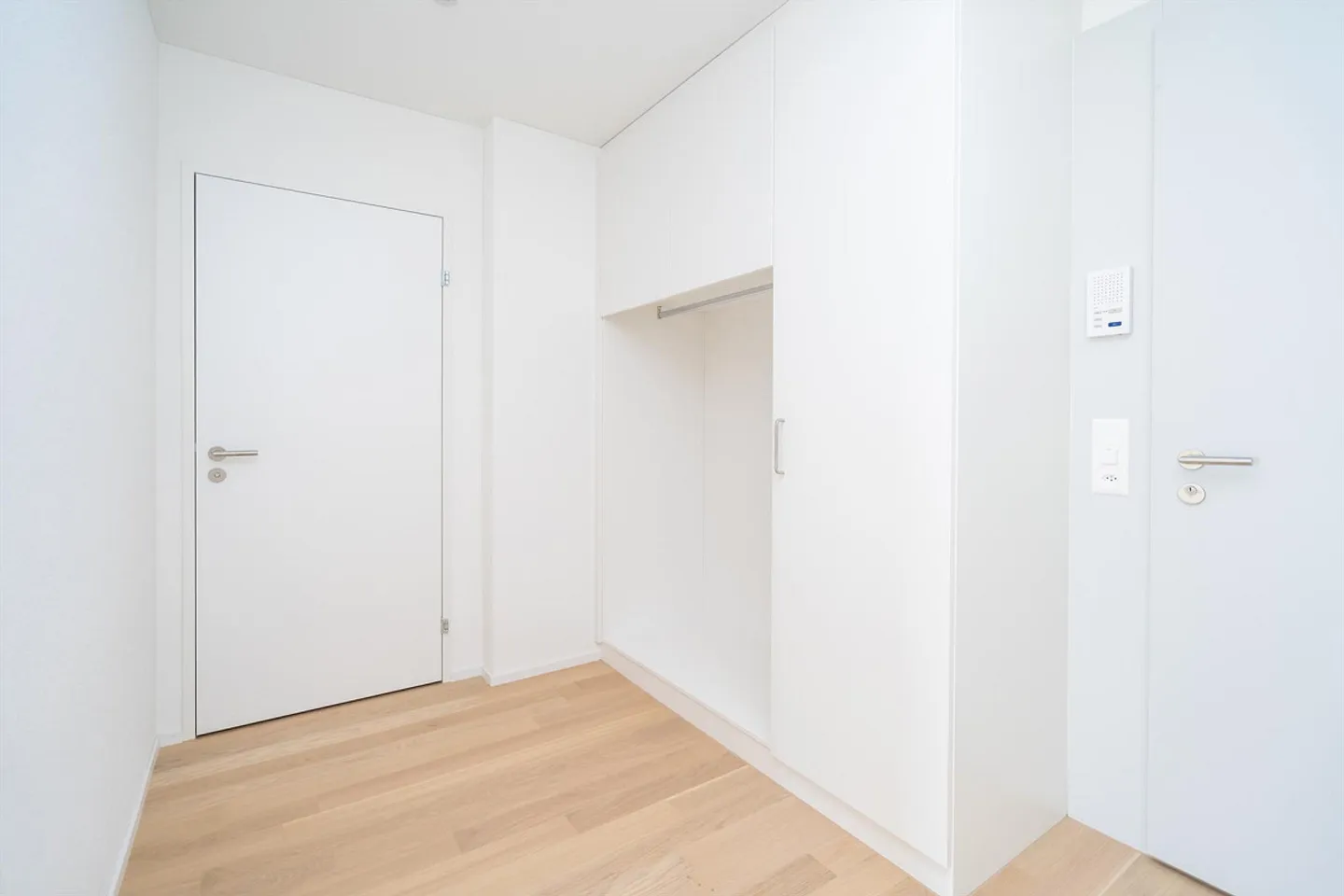 Perfect couple or single apartment looking for a new tenant immediately! - Photo 5 of 9