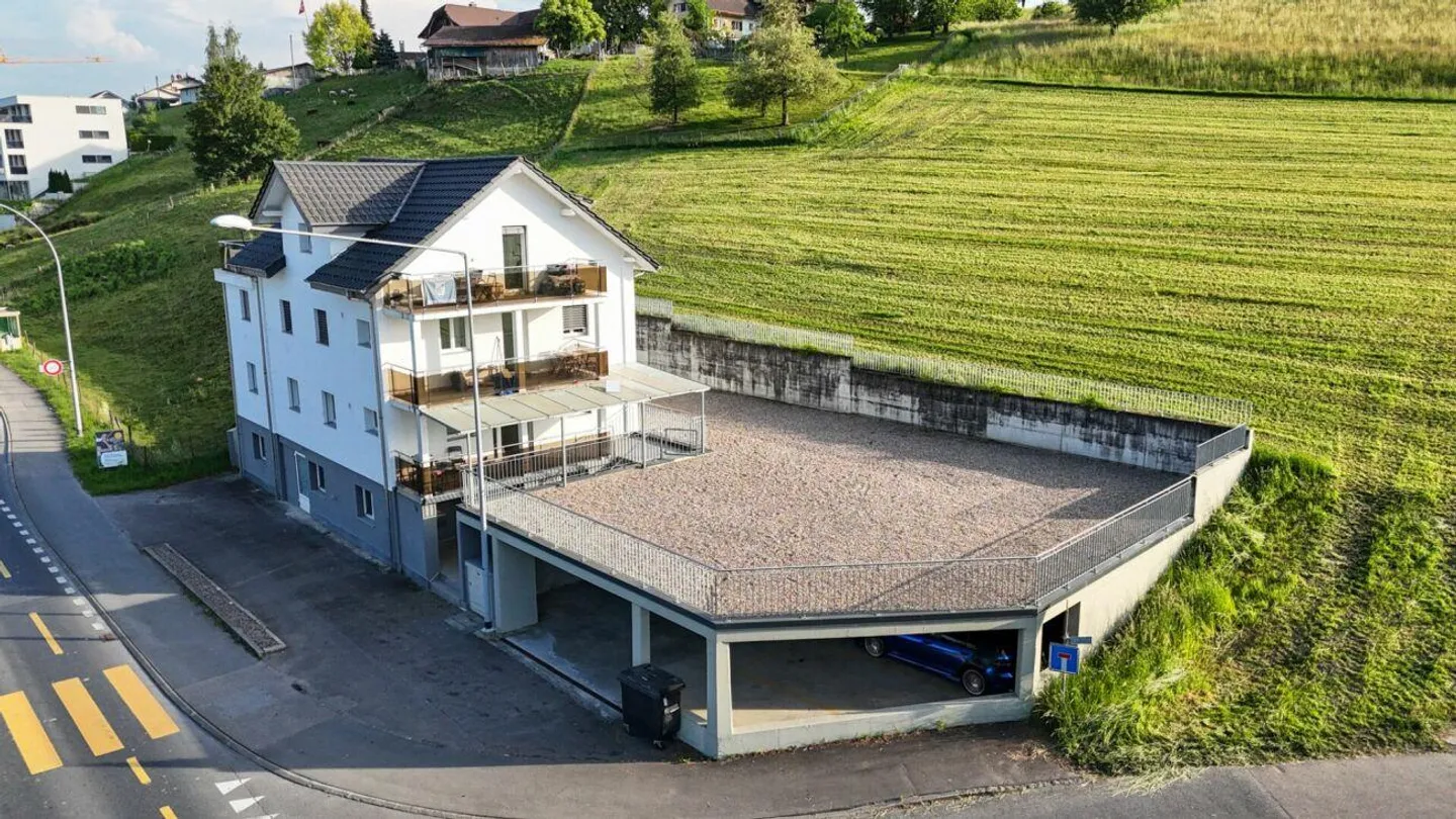 Casa plurifamiliare con potenziale per uso personale o affitto - Foto 17 di 17