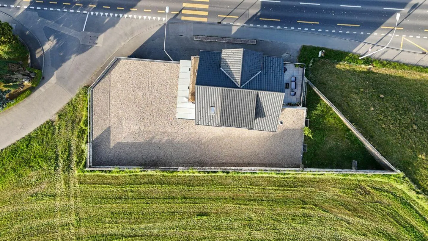 Casa plurifamiliare con potenziale per uso personale o affitto - Foto 13 di 17