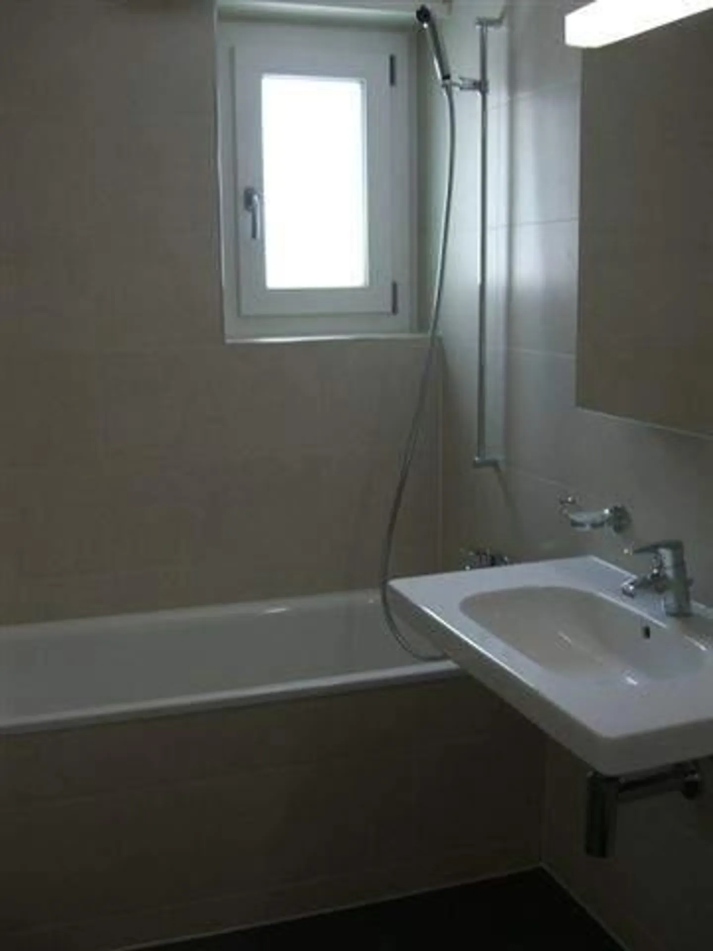 Appartements 4 ½ pièces dans un emplacement calme - Photo 6 sur 8