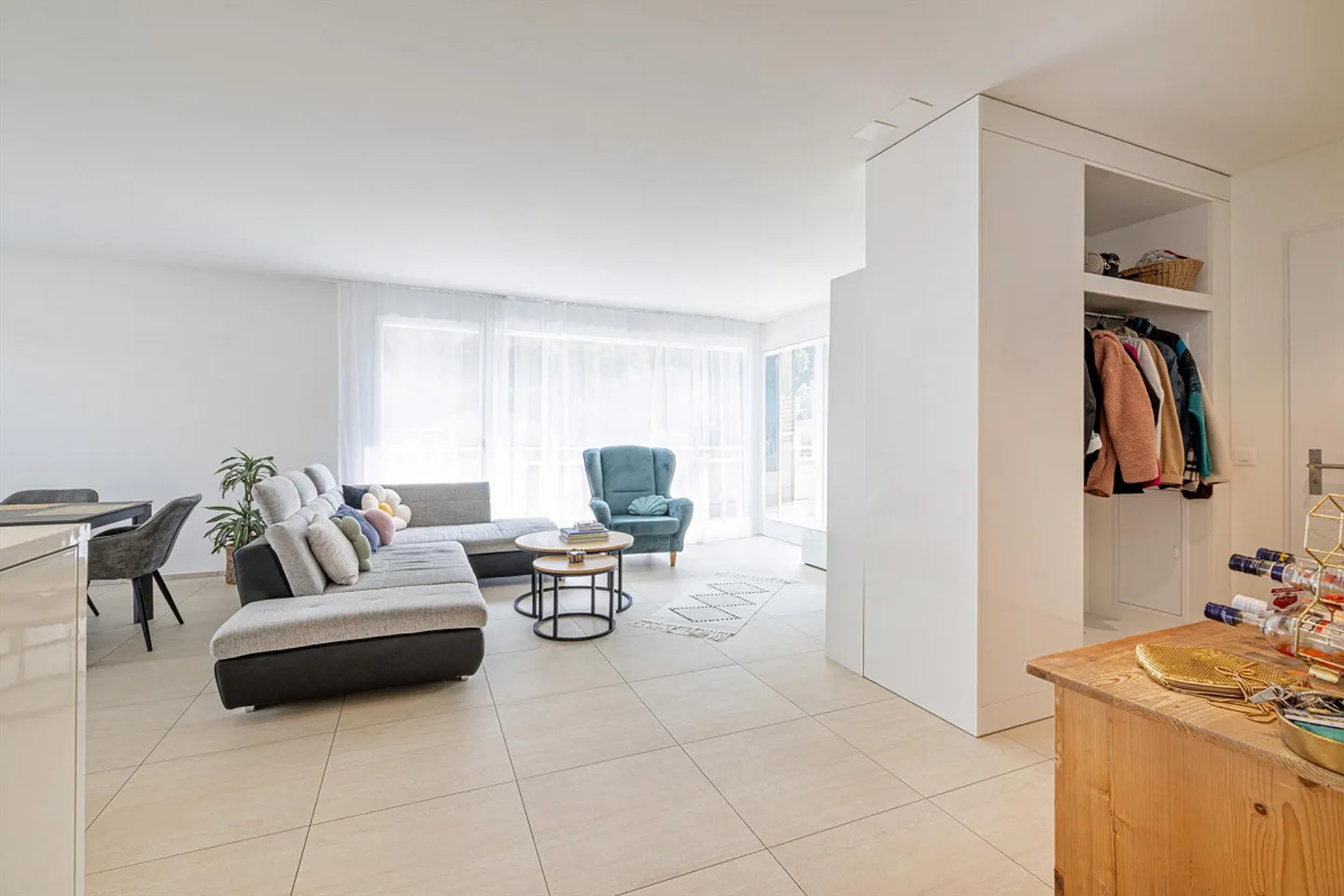 Appartement en Attique Moderne - Photo 3 sur 21