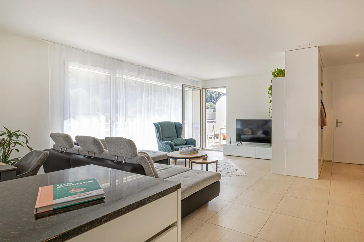 Appartement en Attique Moderne - Photo 4 sur 21