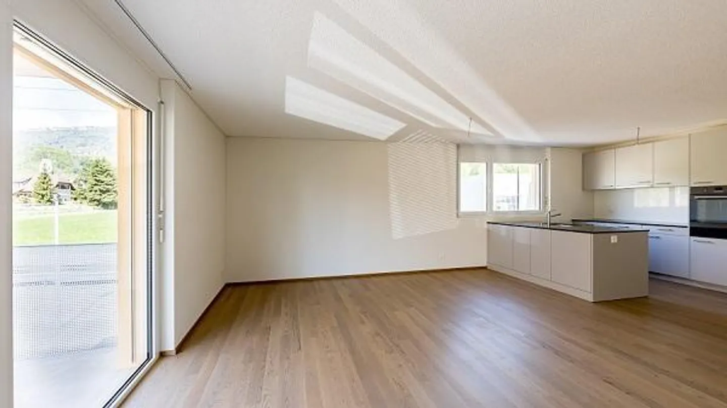 3.5 Room Apartment in Oberbipp - Photo 3 of 8