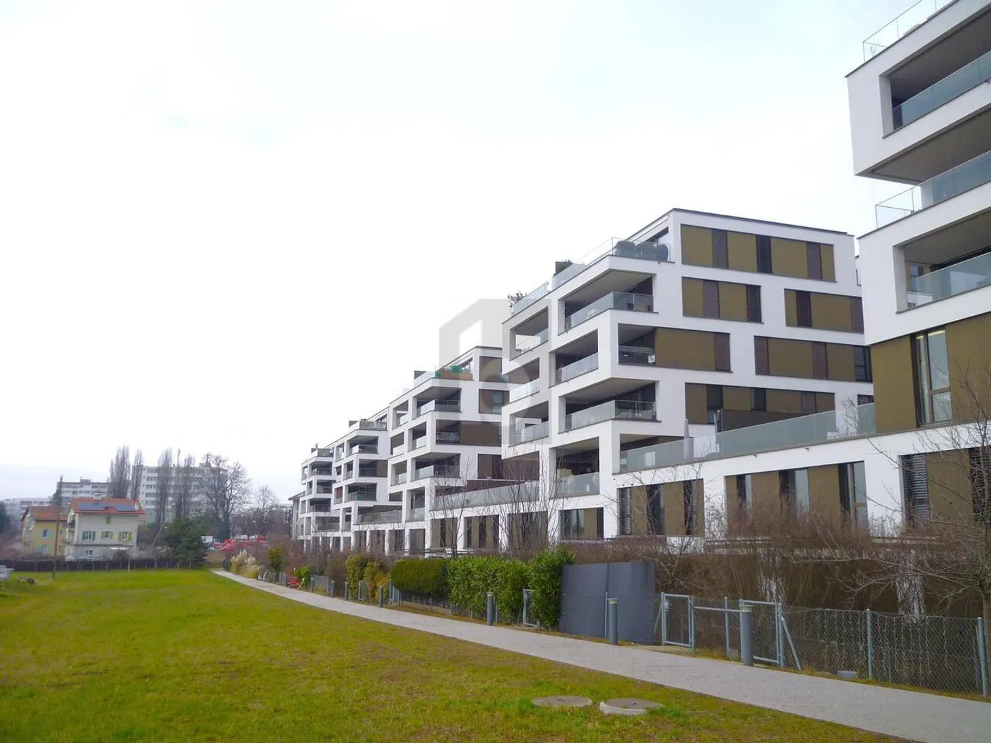 Studio Moderne pour Investisseurs - Photo 1 sur 6