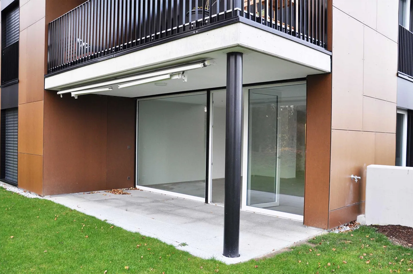 Modern 3.5-room garden apartment in a green area and close to the center - Photo 2 of 13