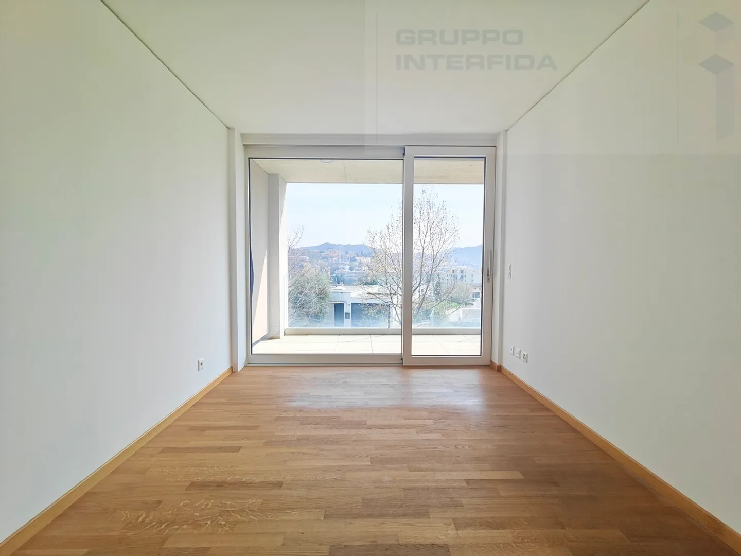 MODERNES WOHNUNG 3.5 ZIMMER MIT TERRASSE - Foto 6 von 9