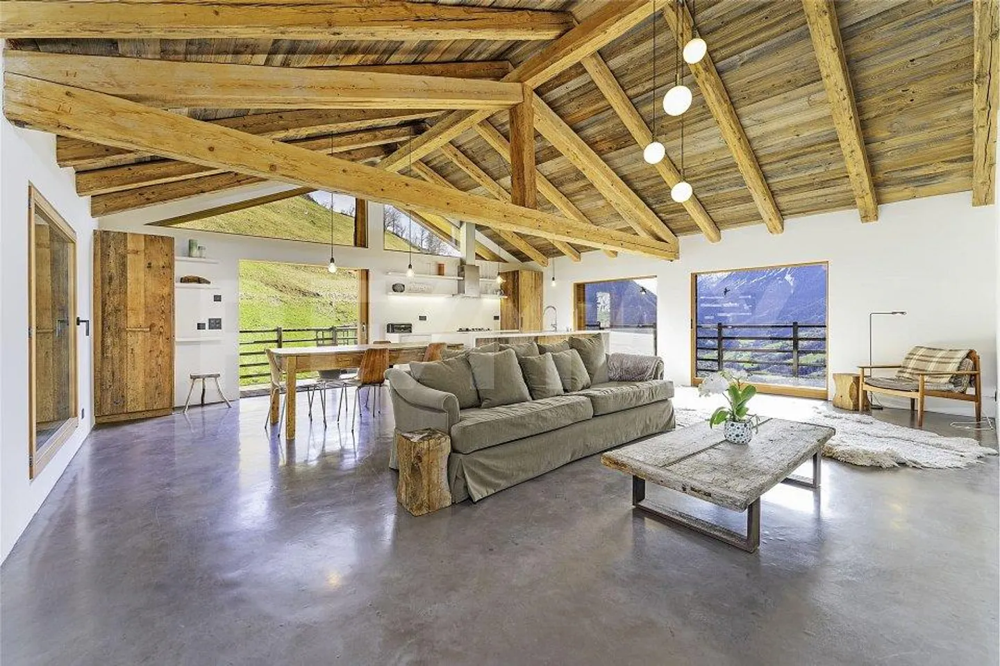 Incredibile proprietà autofinanziata - può essere venduta come seconda casa - Foto 3 di 13
