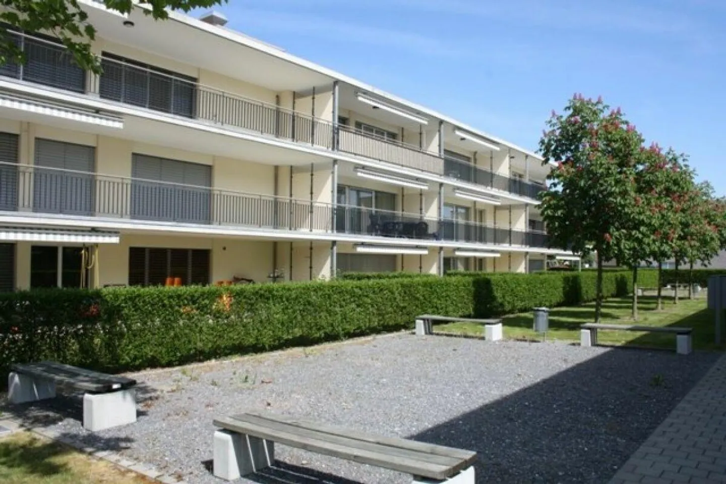 Appartement spacieux de 4,5 pièces au 1er étage - Photo 3 sur 9