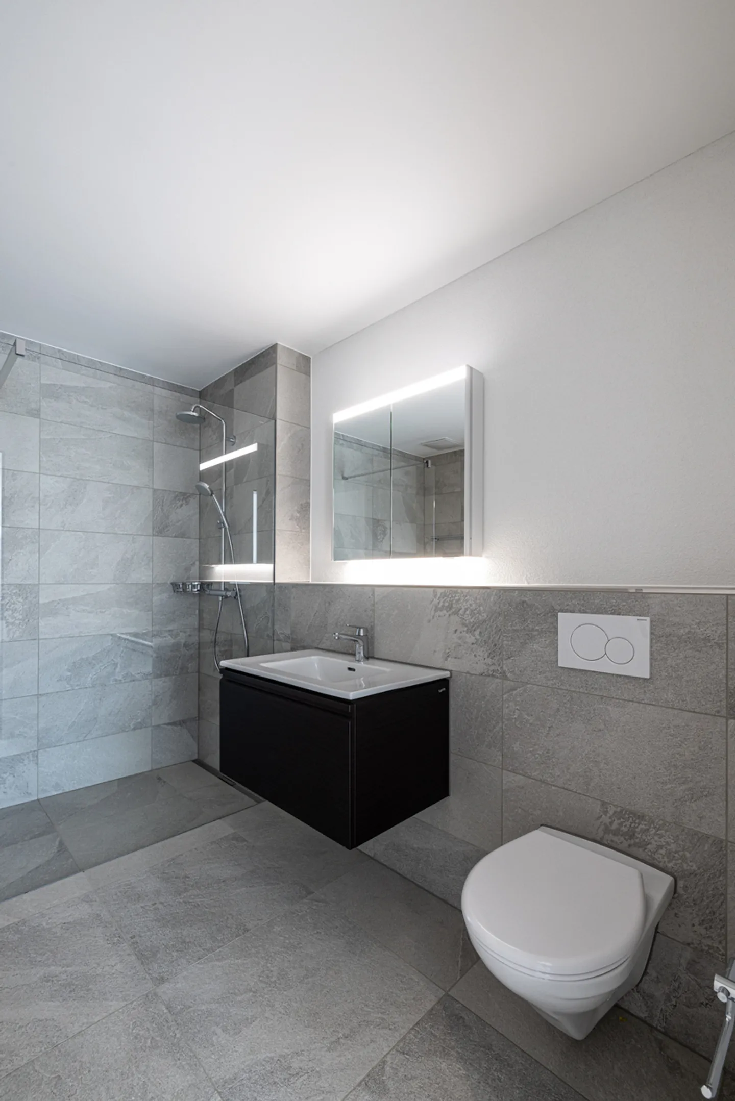 Hochwertige 3.5 Zimmerwohnung - mit Seesicht - Foto 7 von 11