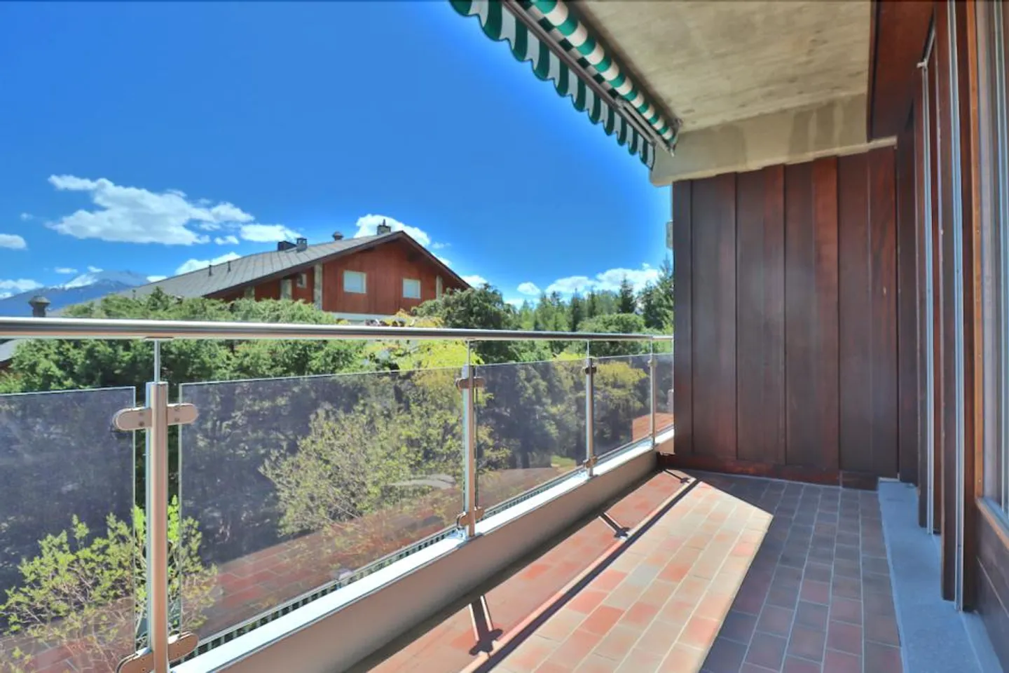 Lotto PPE in una residenza di vacanza con vista panoramica - Foto 1 di 13