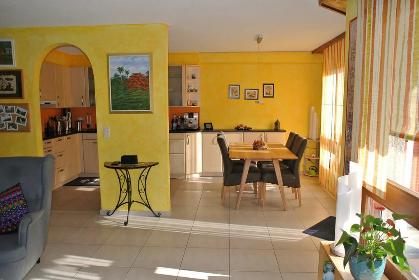Bright 4.5-room garden apartment with sunny terrace - Photo 8 of 13