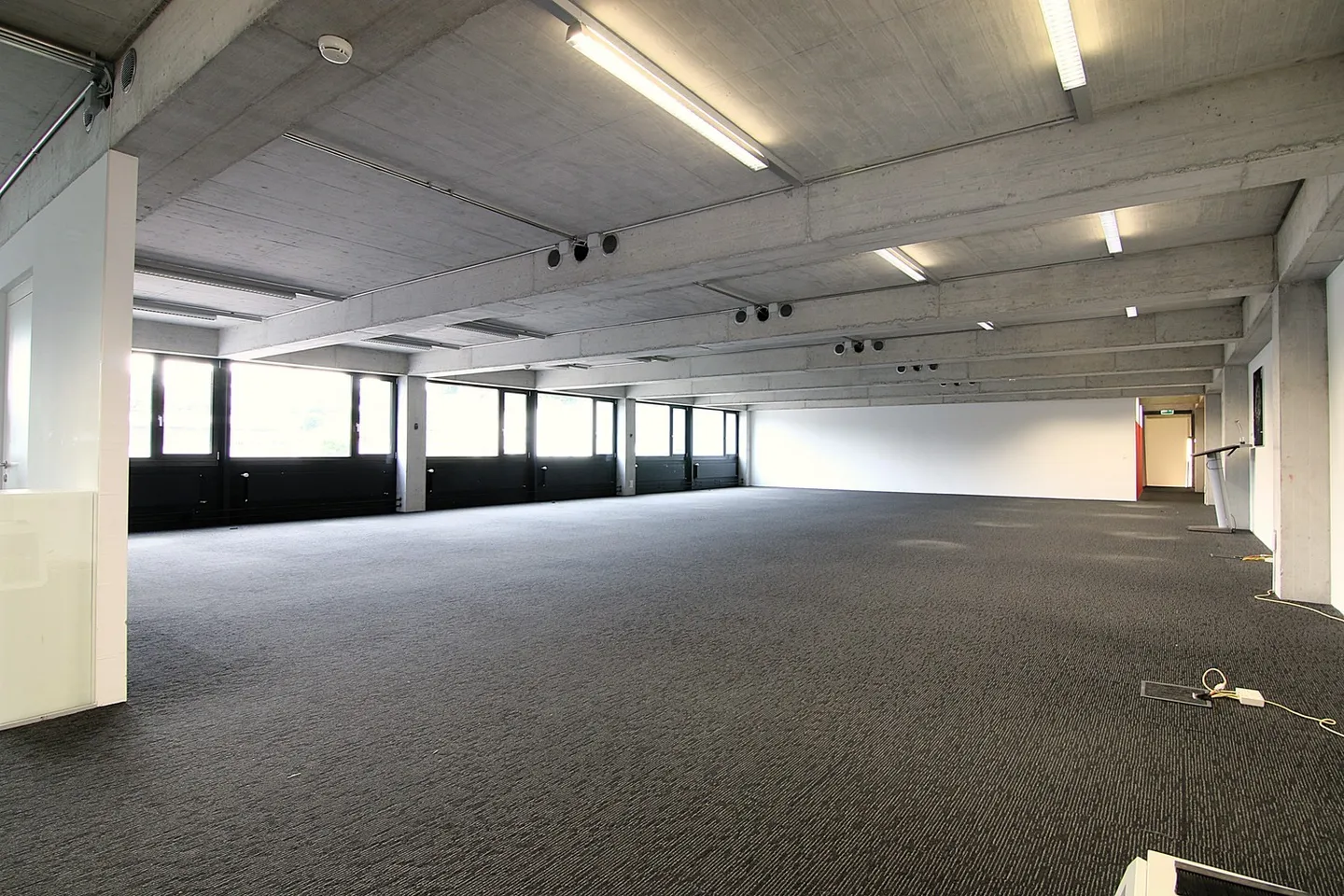 Office space for rent in Mondaine House - Photo 3 of 6