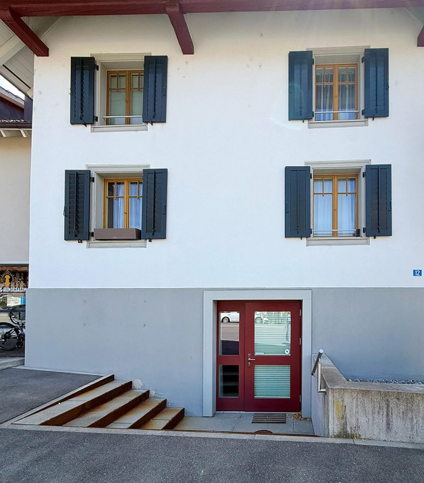 Charming commercial space in the village center of Mettmenstetten - Photo 7 of 7