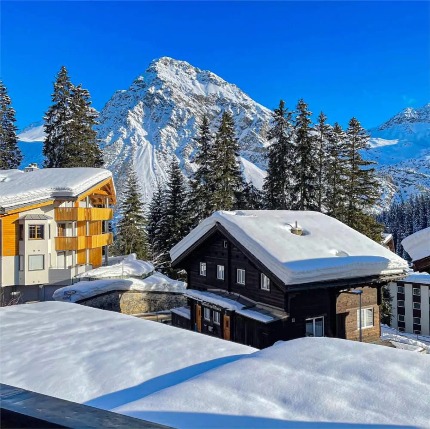 Casa vacanze con 4 garage in una posizione eccellente - Foto 3 di 10