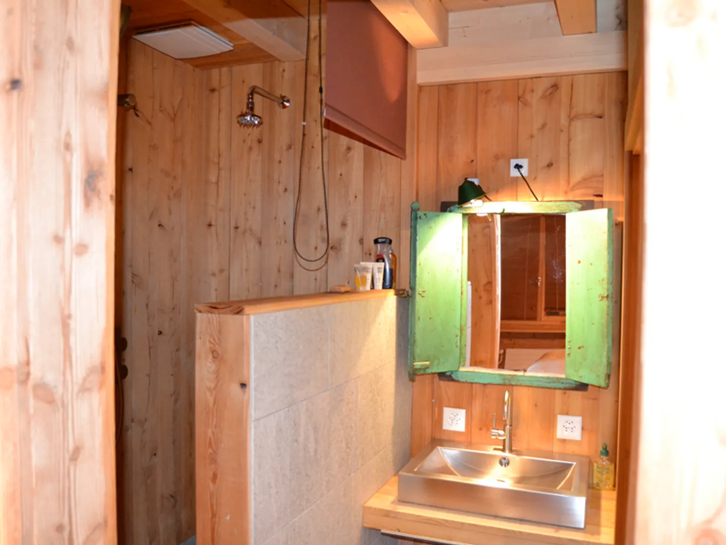 Beautiful Apartment B 103 - Photo 10 of 20