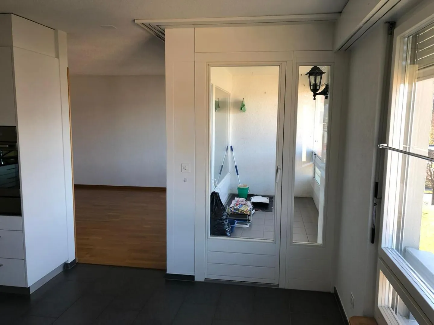 Bright 3.5-Room Apartment - Photo 3 of 6