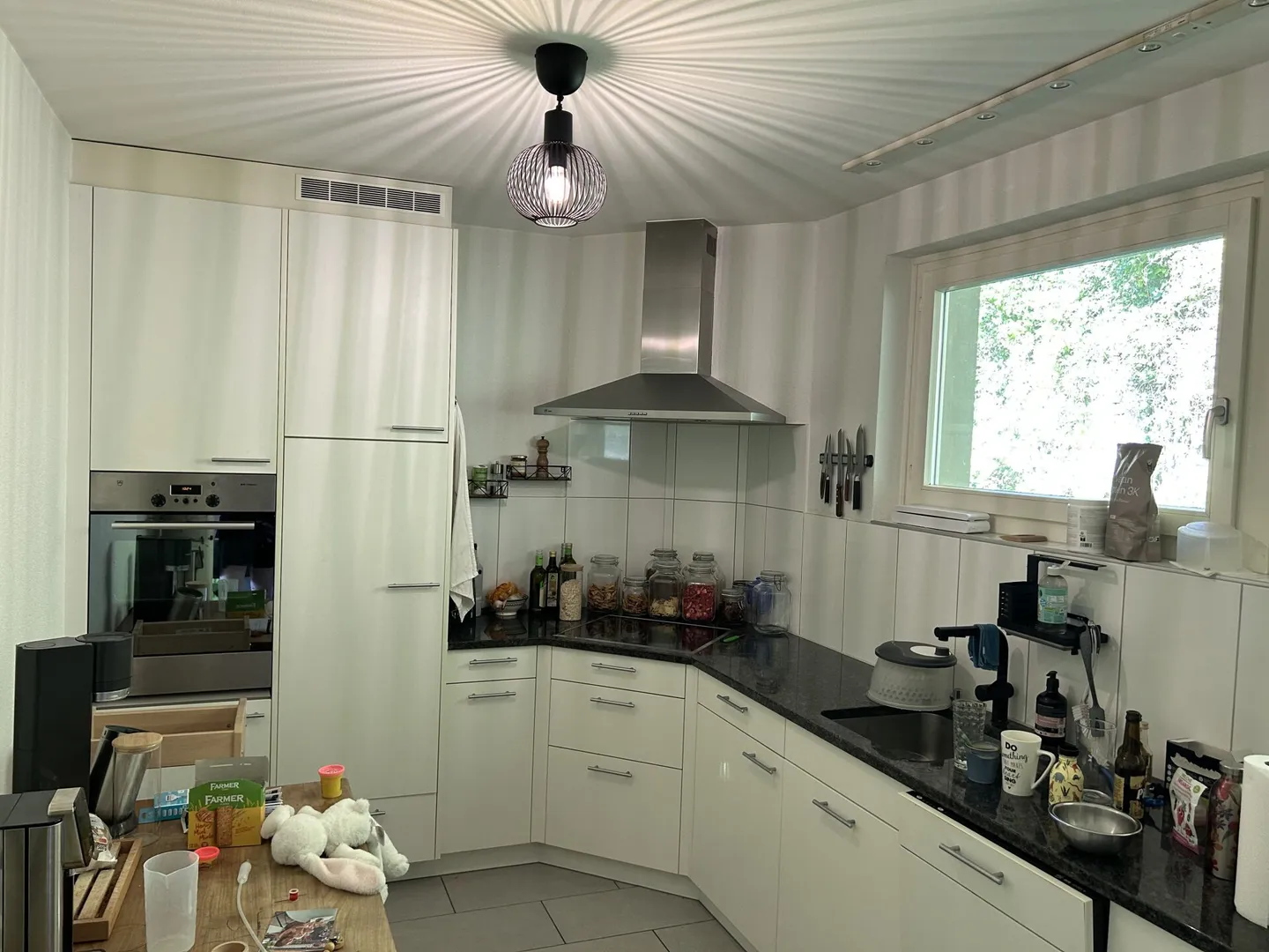 Appartamento soleggiato con vista sulla città di Bienne - Foto 3 di 6