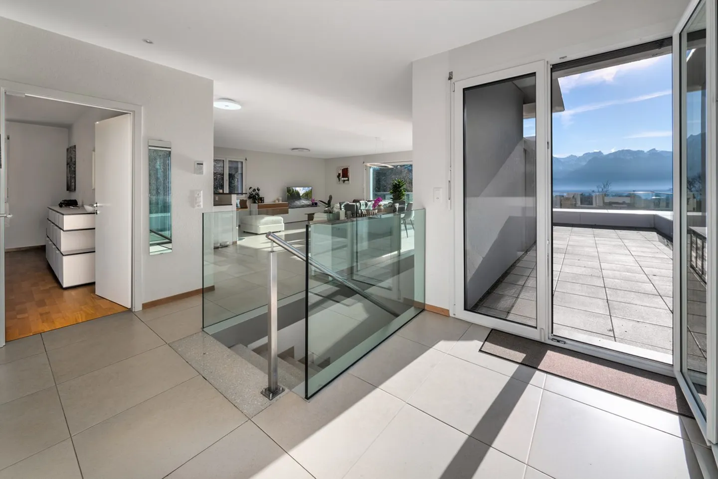 Apartment with 5.5 rooms in the attic and duplex with panoramic view of the lake in Montreux for sale - Photo 6 of 12