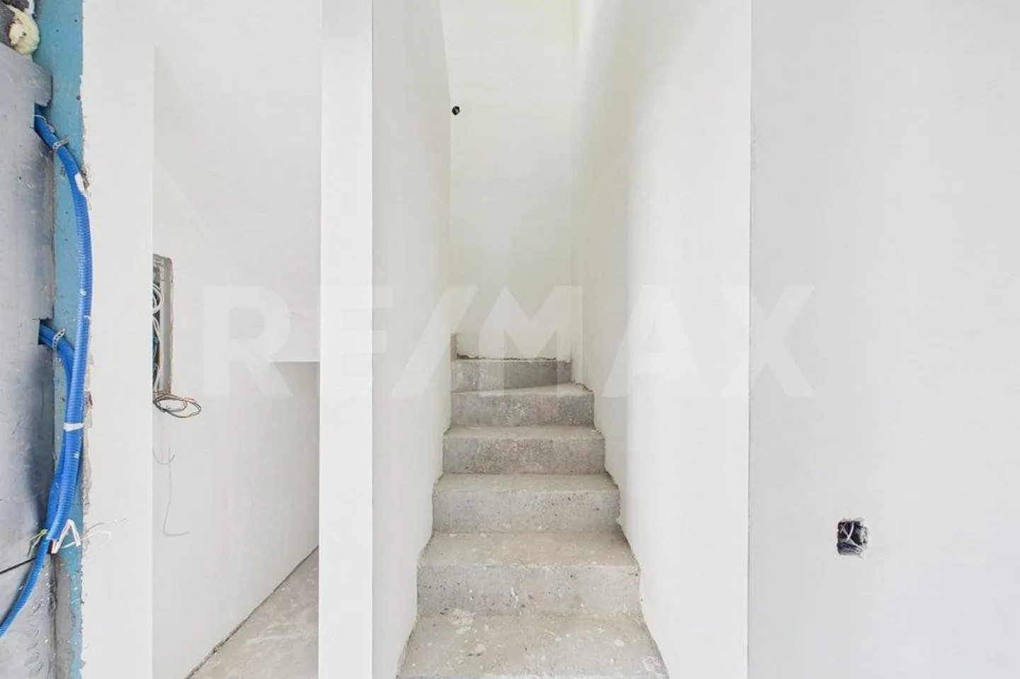 Duplex 3 ½ Zimmer mit Seeblick und Garten - wie ein Haus in Melano - Foto 9 von 13