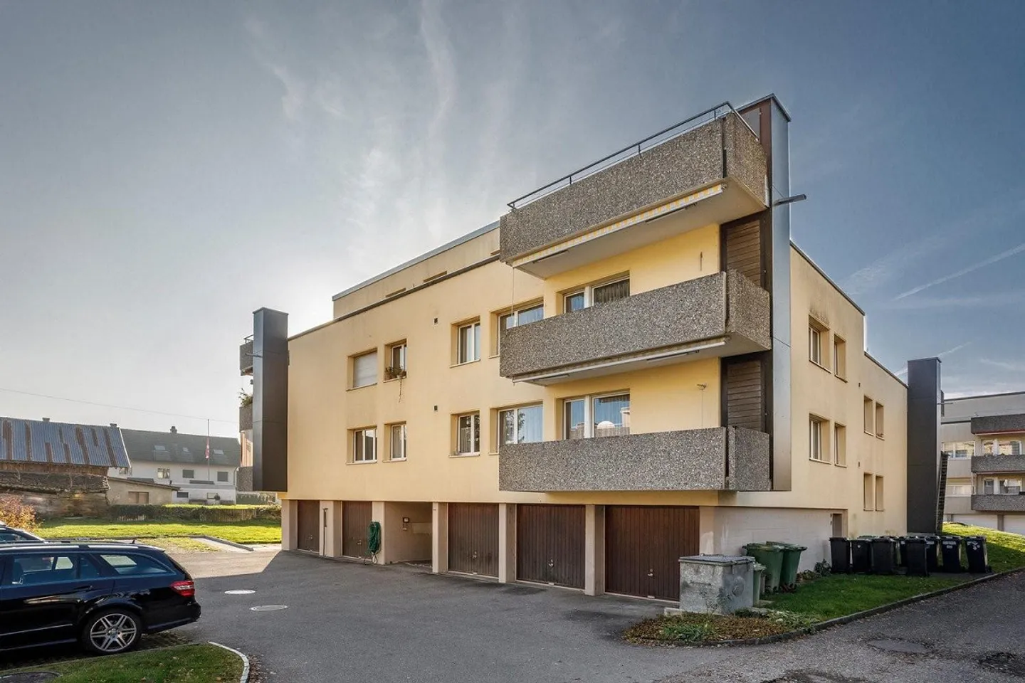 Beautiful 3.5-room apartment on the 1st floor in Utzenstorf - Photo 2 of 2