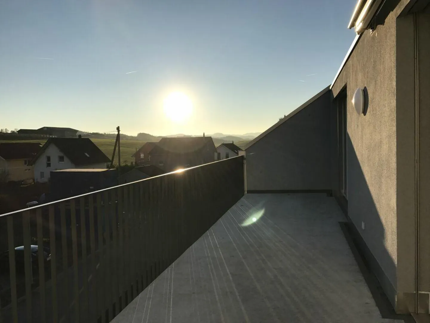 Vie moderne - Appartement de 4,5 pièces avec entrée de tonnelle - Photo 4 sur 6