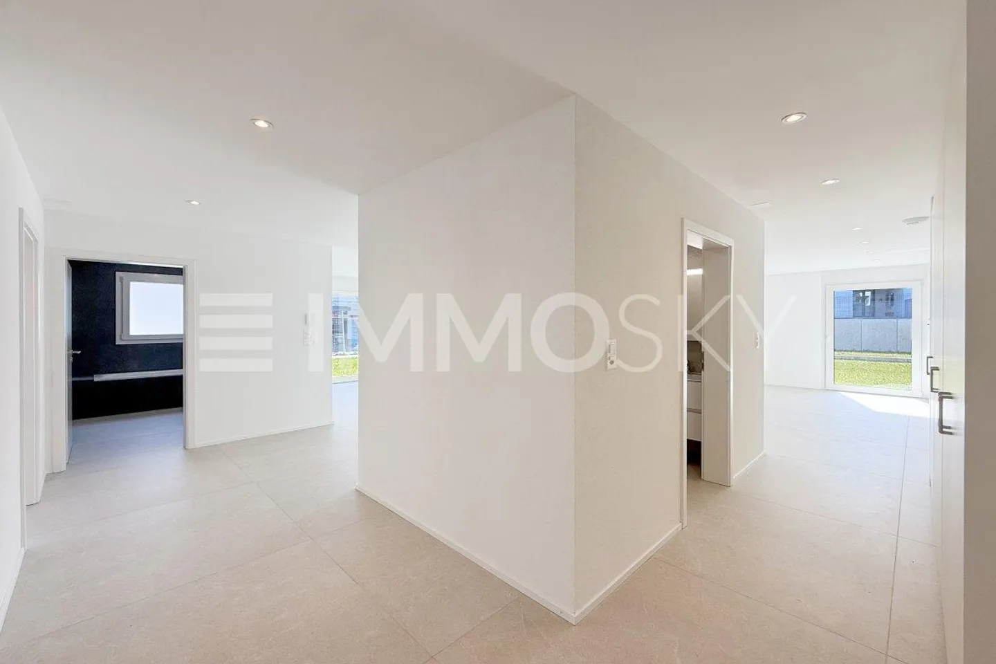 Appartamento 3,5 locali nuovo con giardino di circa 372 m2 - Lotto B5-1 - Foto 3 di 5