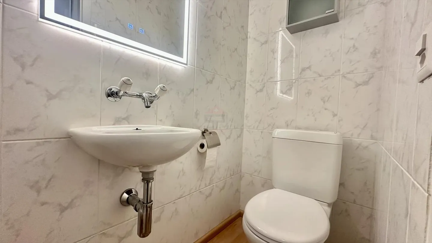 Charmanter Duplex mit 4 Zimmern, komplett renoviert, 108 m² - Photo 6 of 8