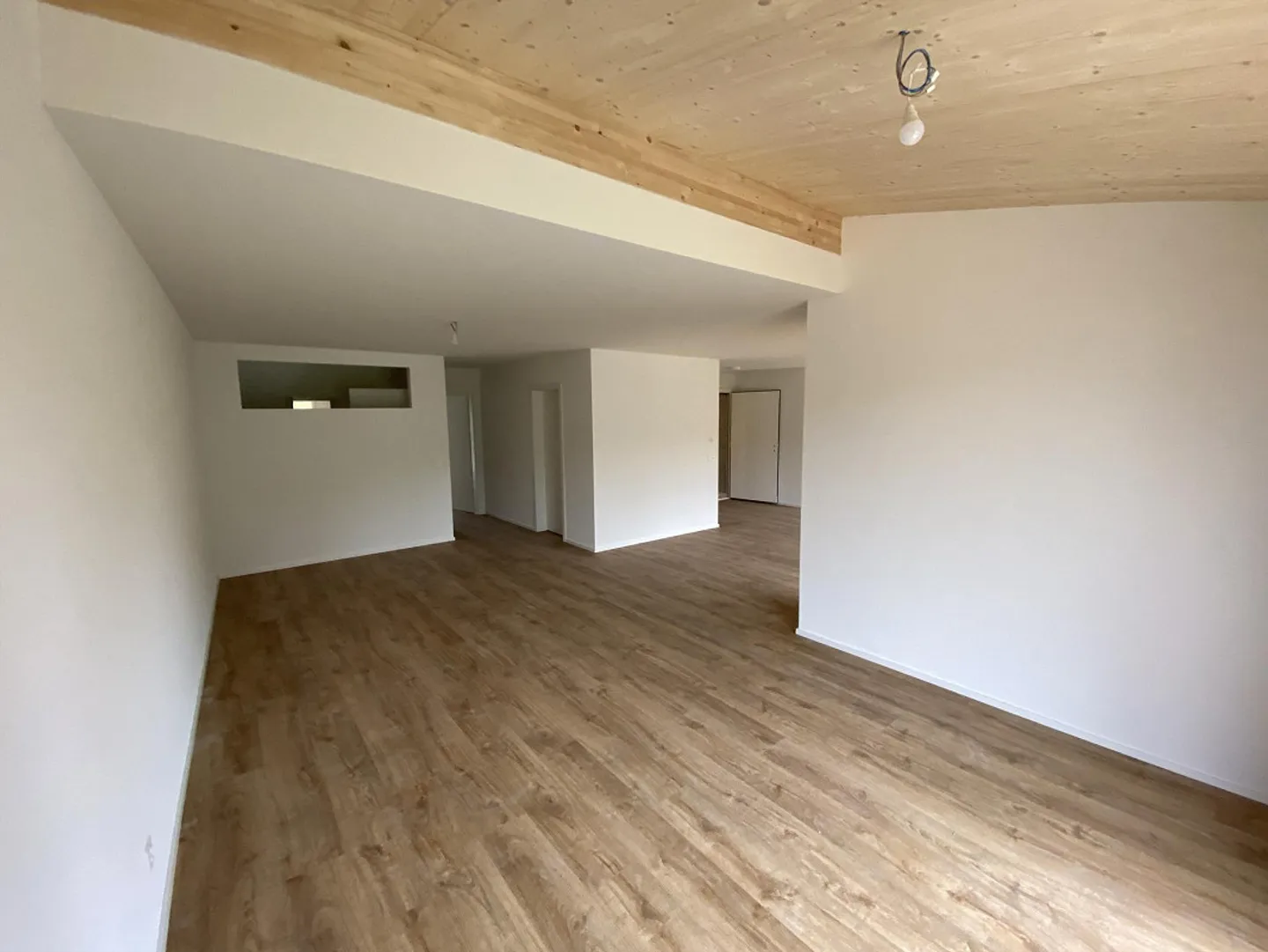 Moderne 4.5 Zimmerwohnung - Foto 5 von 12