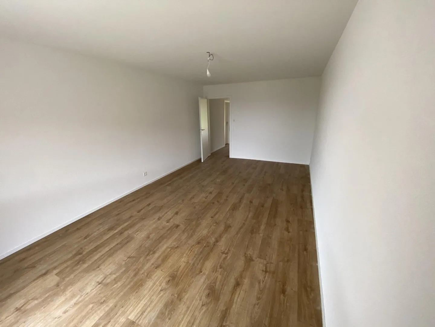 Moderne 4.5 Zimmerwohnung - Foto 6 von 12