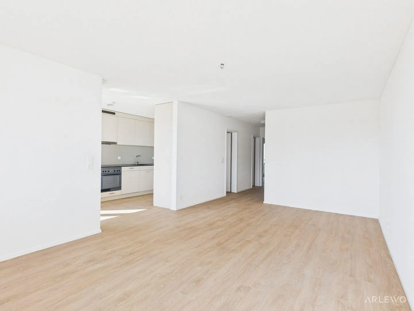 Central living, enjoying the sun, experiencing the view - Photo 9 of 13