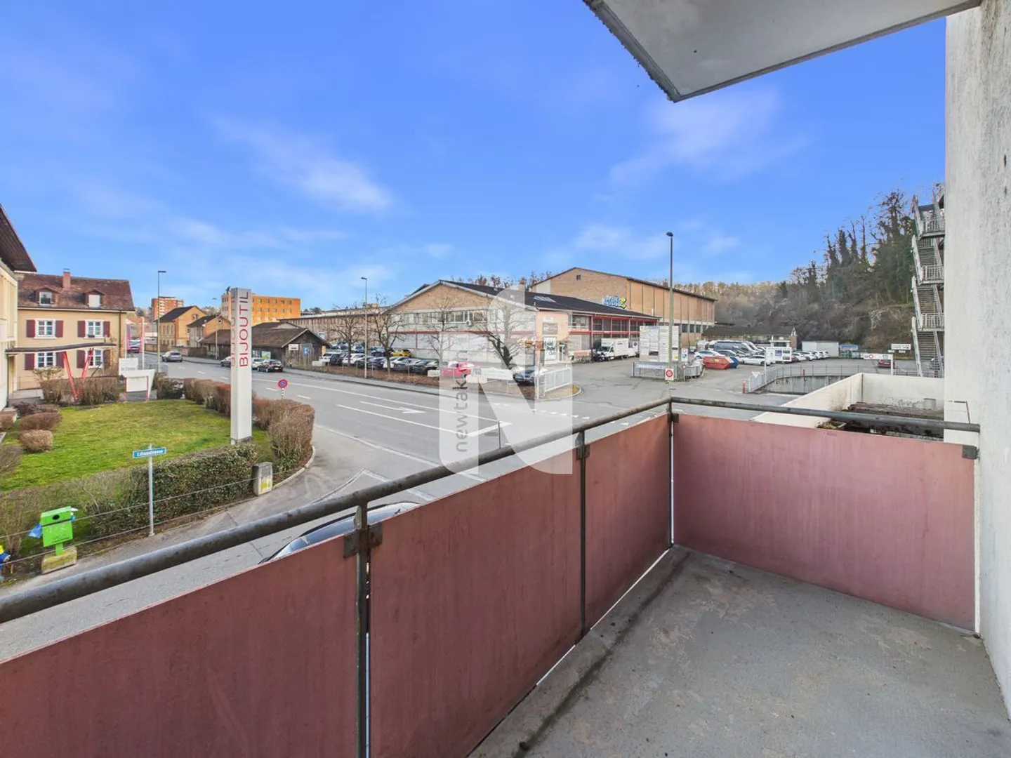 Accogliente appartamento di 3,5 stanze con balcone in posizione centrale ad Allschwil - Foto 4 di 9