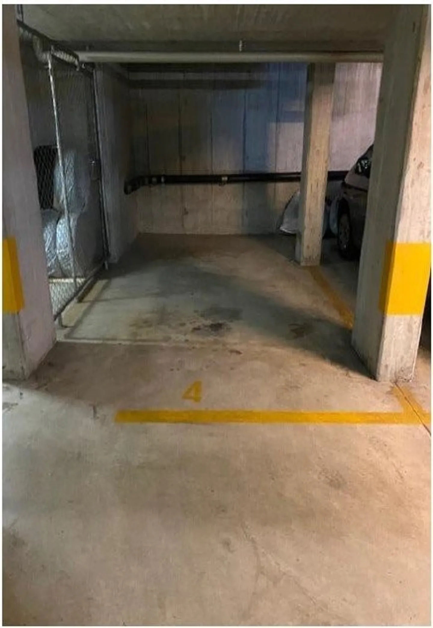 Posto auto centrale a Zurigo - Foto 3 di 4
