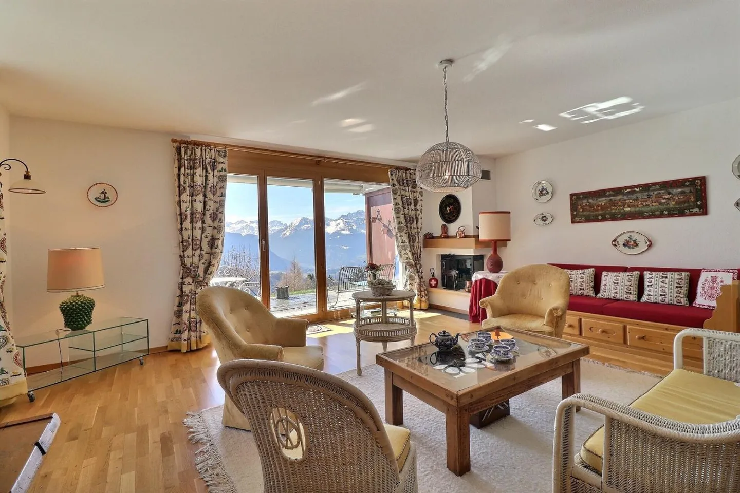 Charmante Wohnung mit Alpenblick - Foto 2 von 13