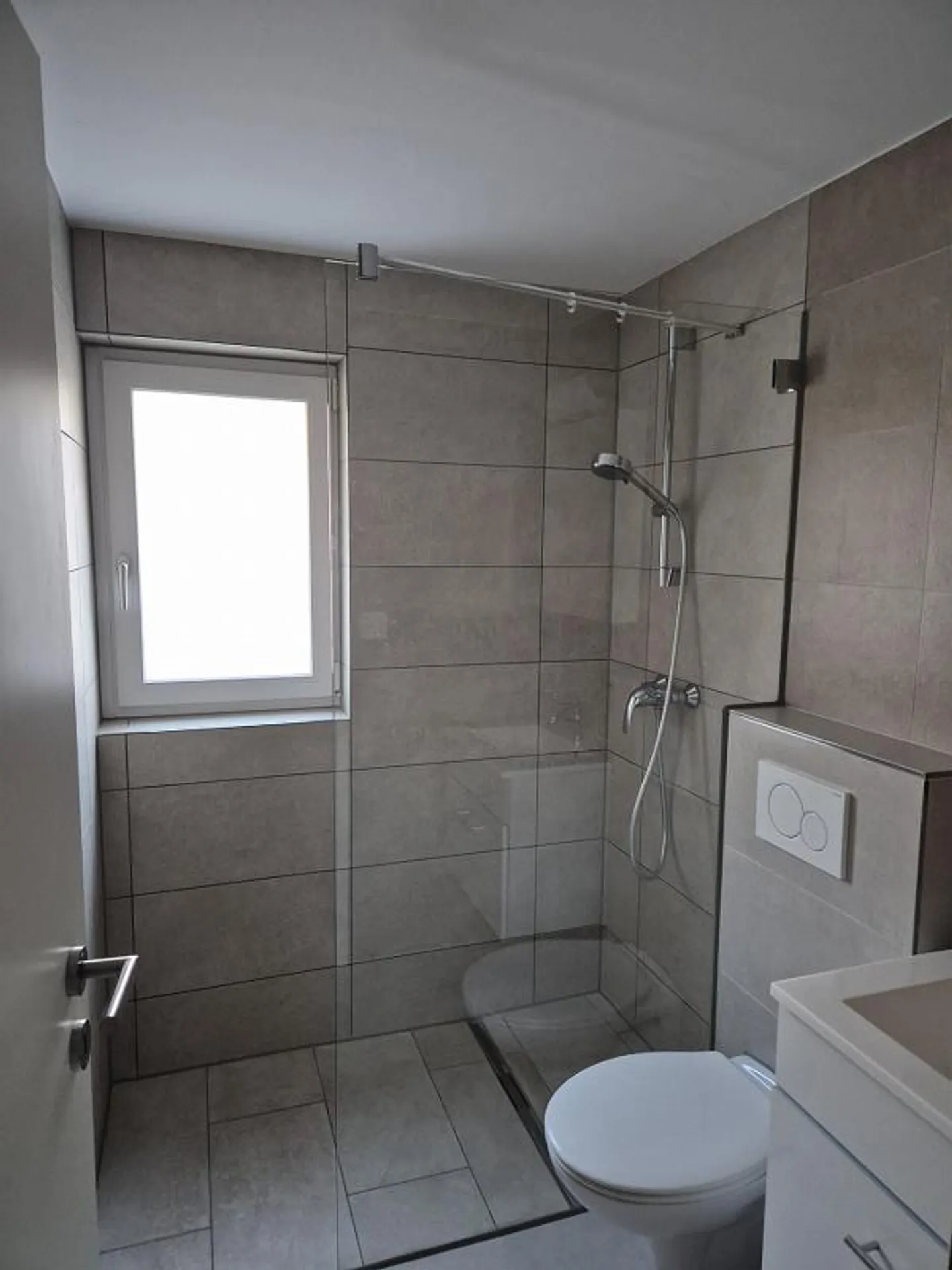 Grosszügige 4.5-Zimmerwohnung - Foto 2 von 14