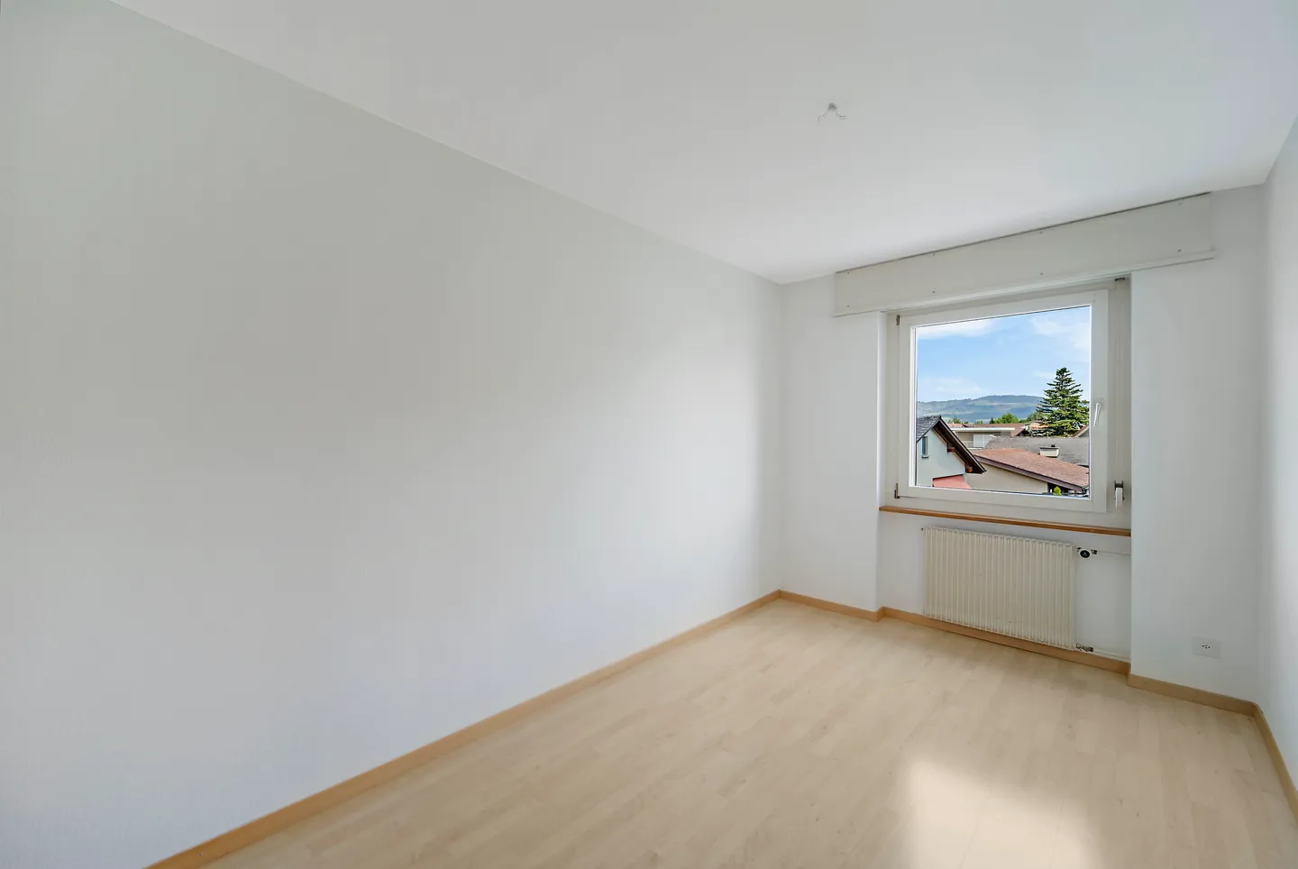 Appartement de 4.5 pièces dans un quartier calme - Photo 7 sur 8
