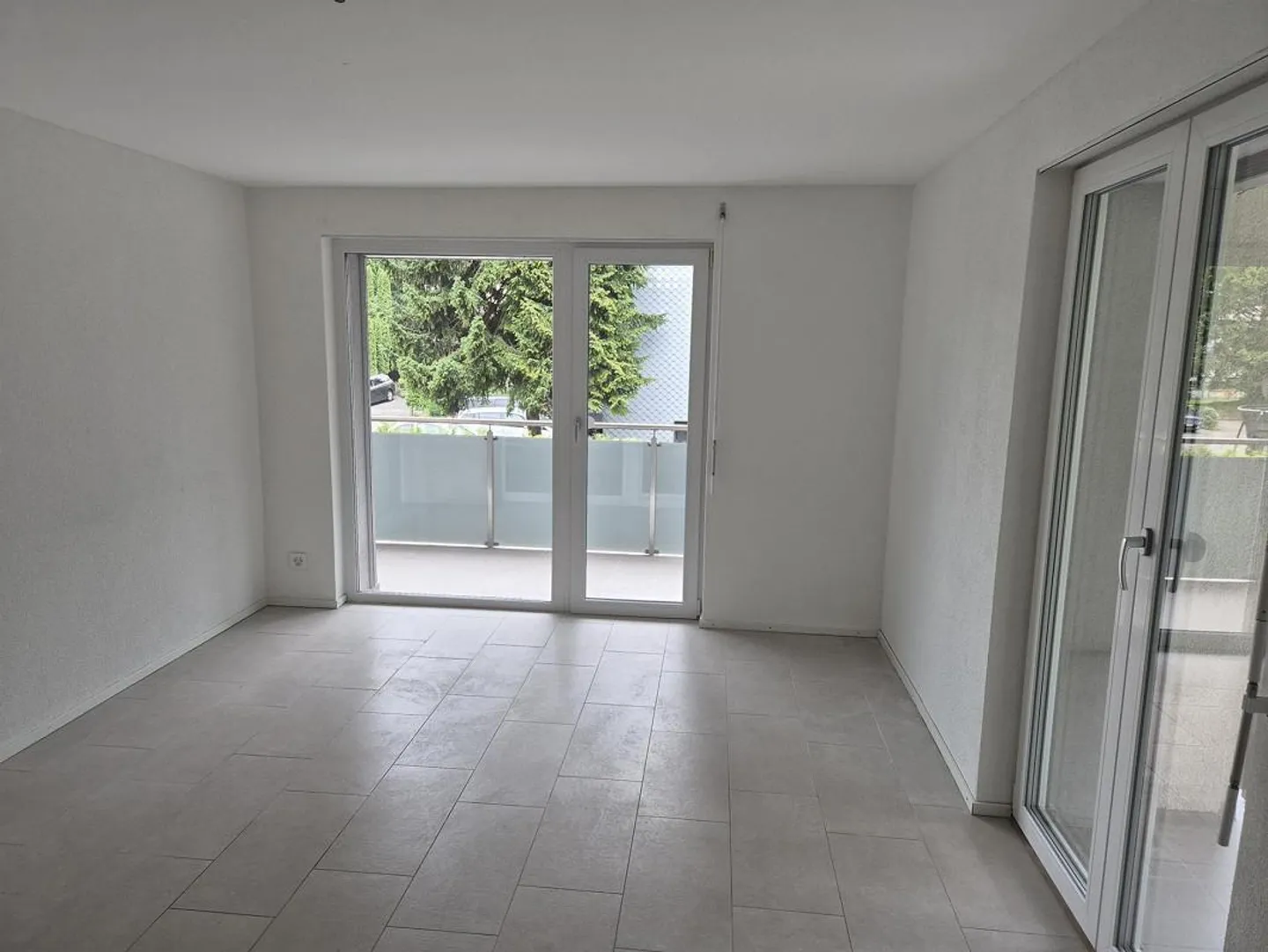 Grosszügige 4.5-Zimmerwohnung - Foto 3 von 14