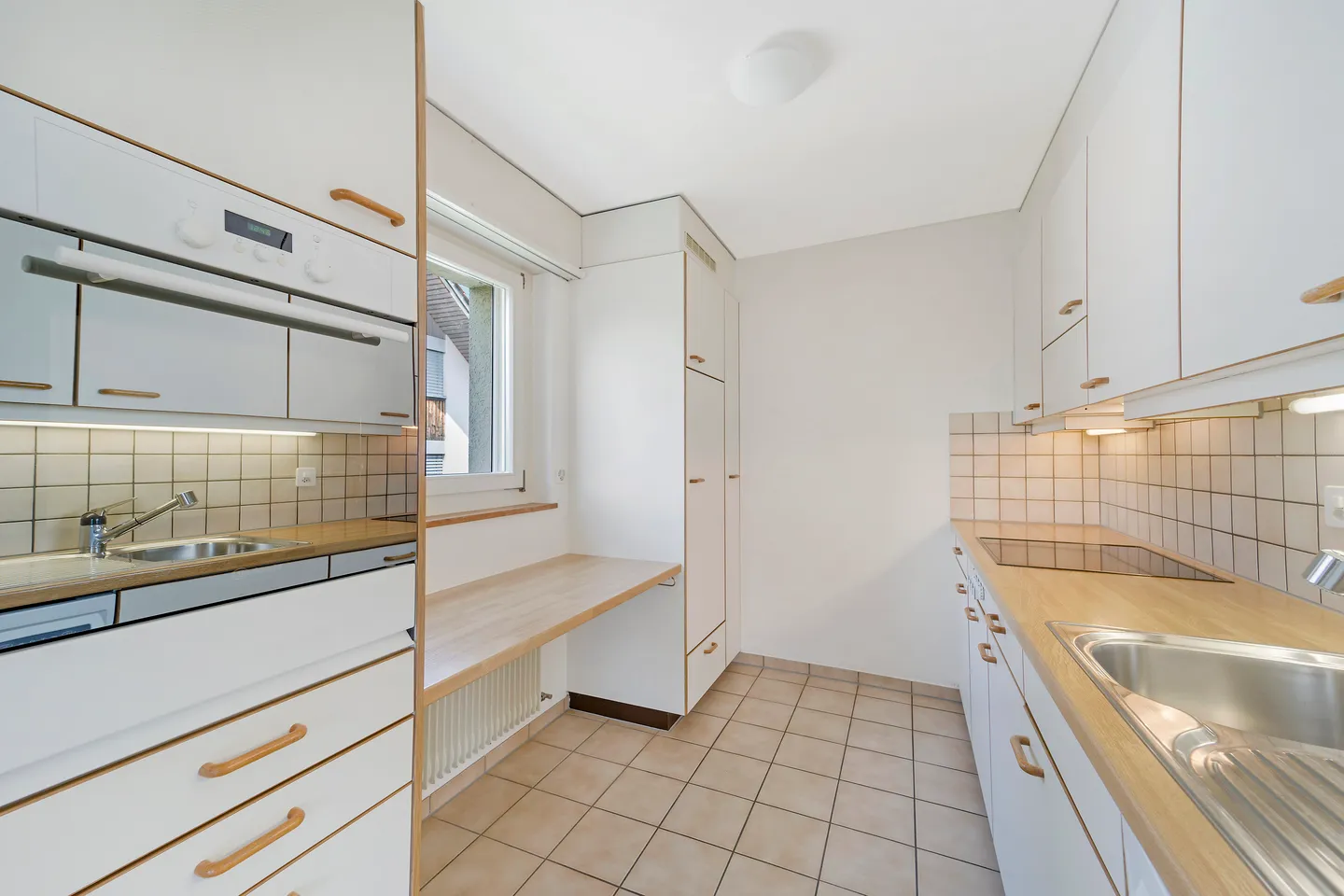 Appartement de 4.5 pièces dans un quartier calme - Photo 4 sur 8