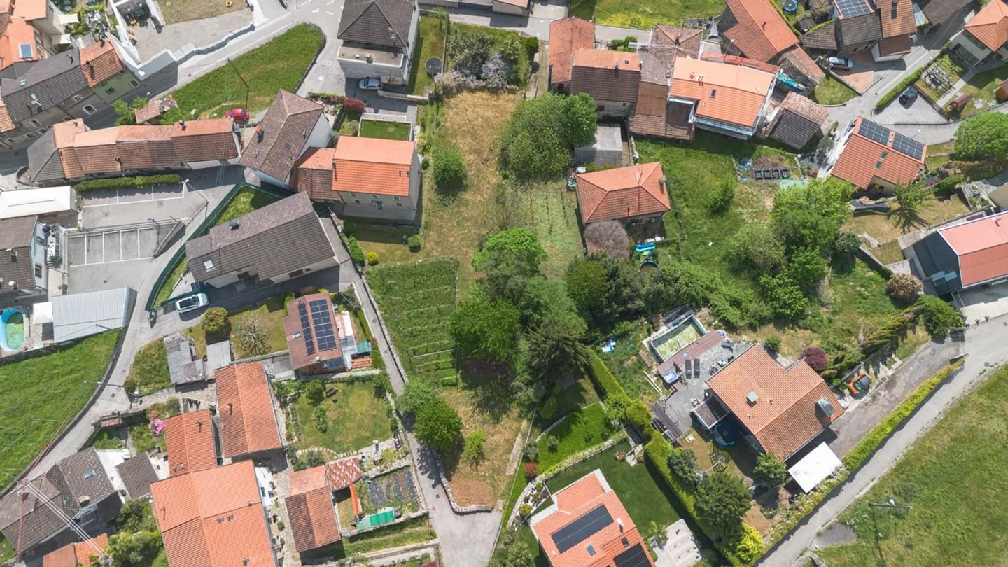 Terreno edificabile a Mezzovico - Foto 1 di 3
