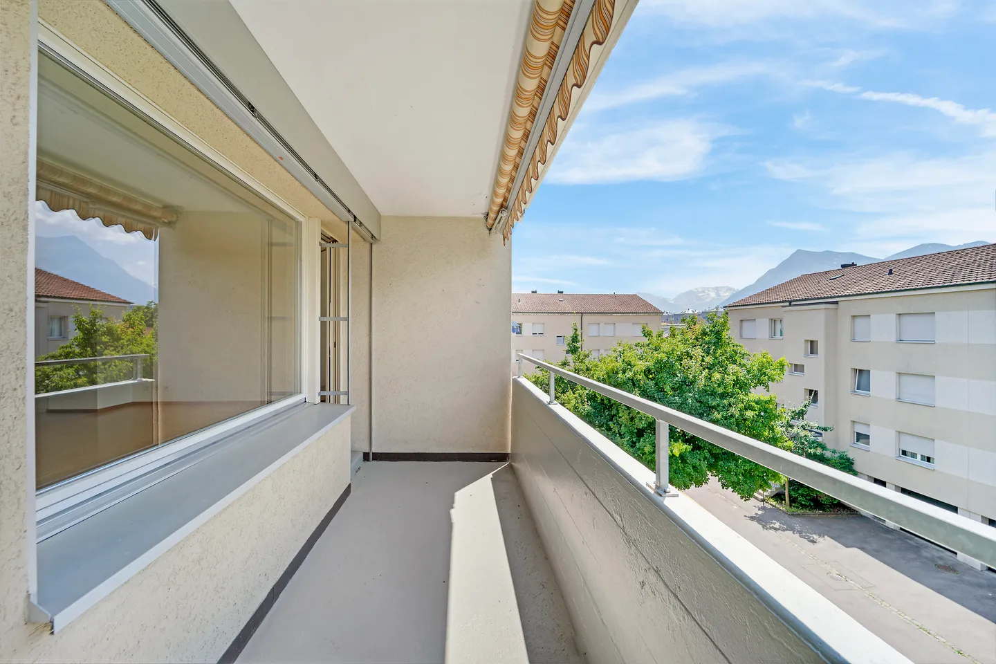 Appartement de 4.5 pièces dans un quartier calme - Photo 8 sur 8