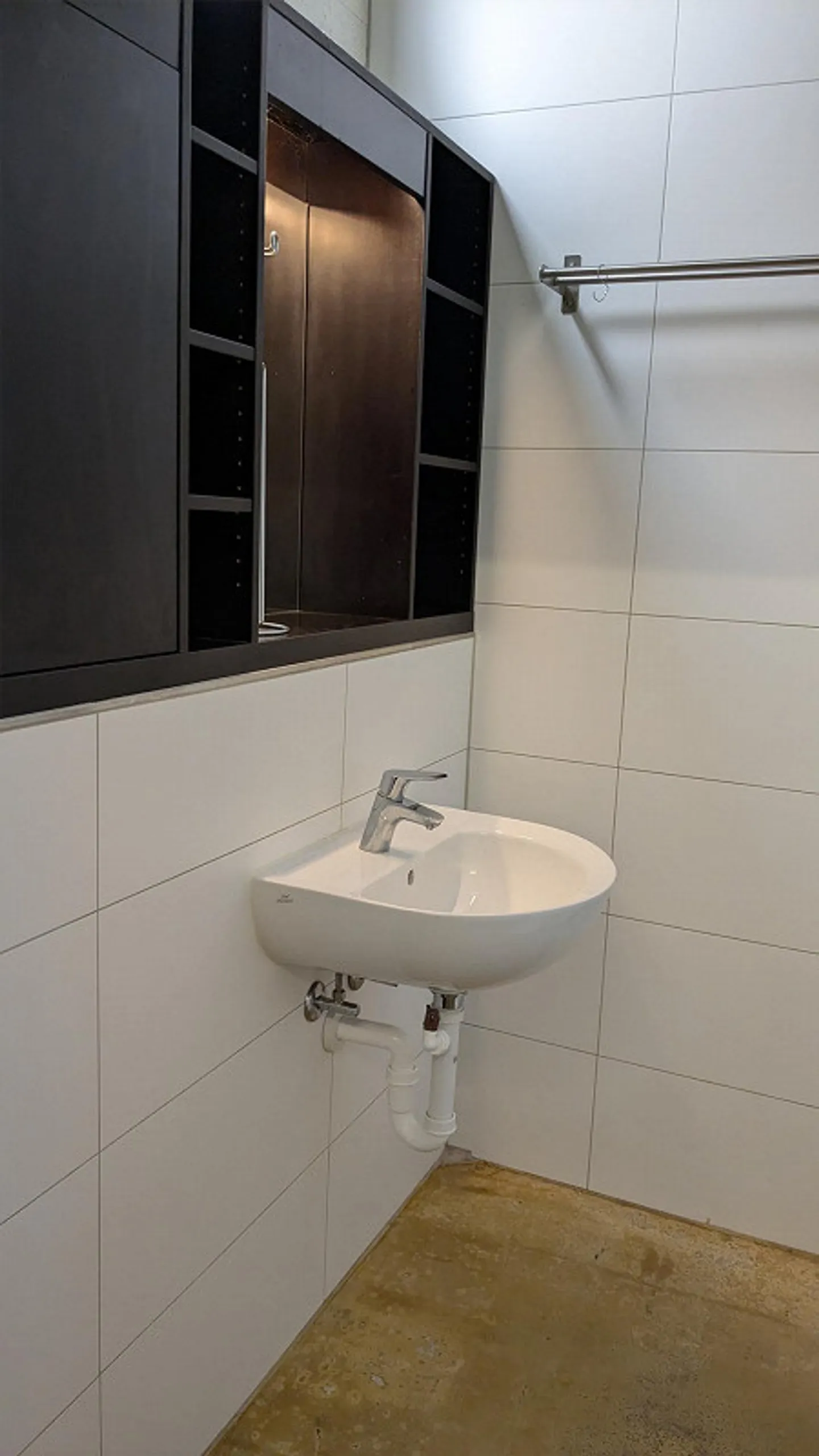 Holzhäuschen im Chalet-Stil mit repräsentativer Aussenterrasse - Foto 4 von 5