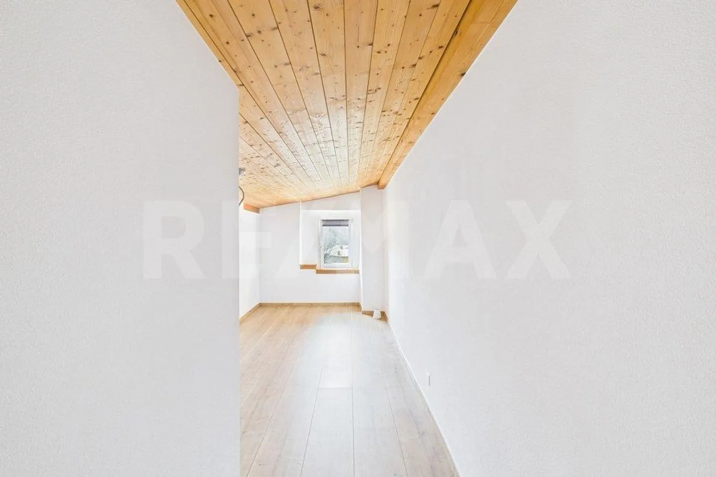 Charming Mountain Home in Bogno - Photo 11 of 13